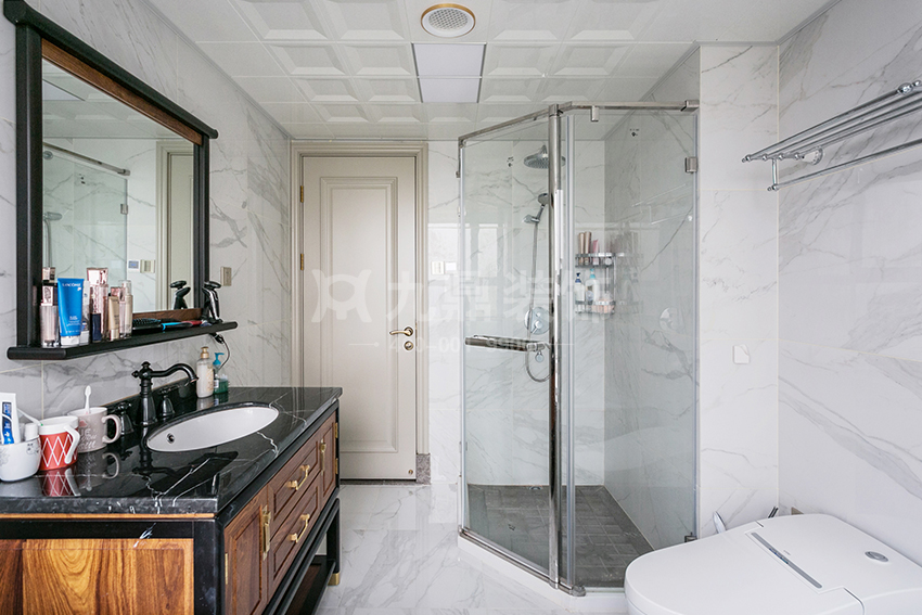 现代简约风格.jpg 现代简约风格.jpg